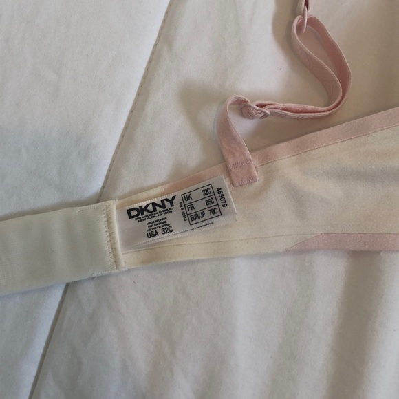 DKNY light push up bra size 32C - Picture 3 of 3